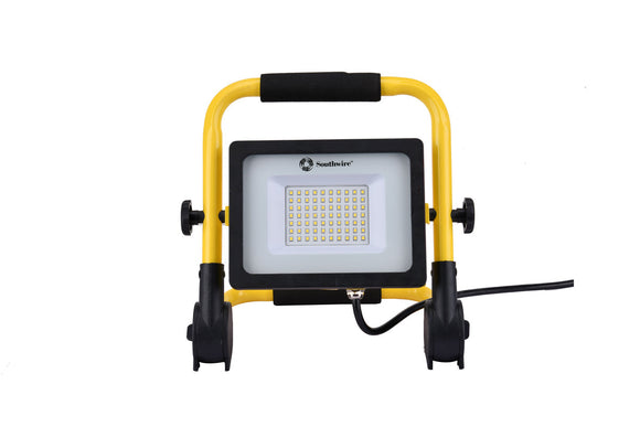 Portable Work Light LED 1,500 Lumen Single Head ratcheting Floor Stand